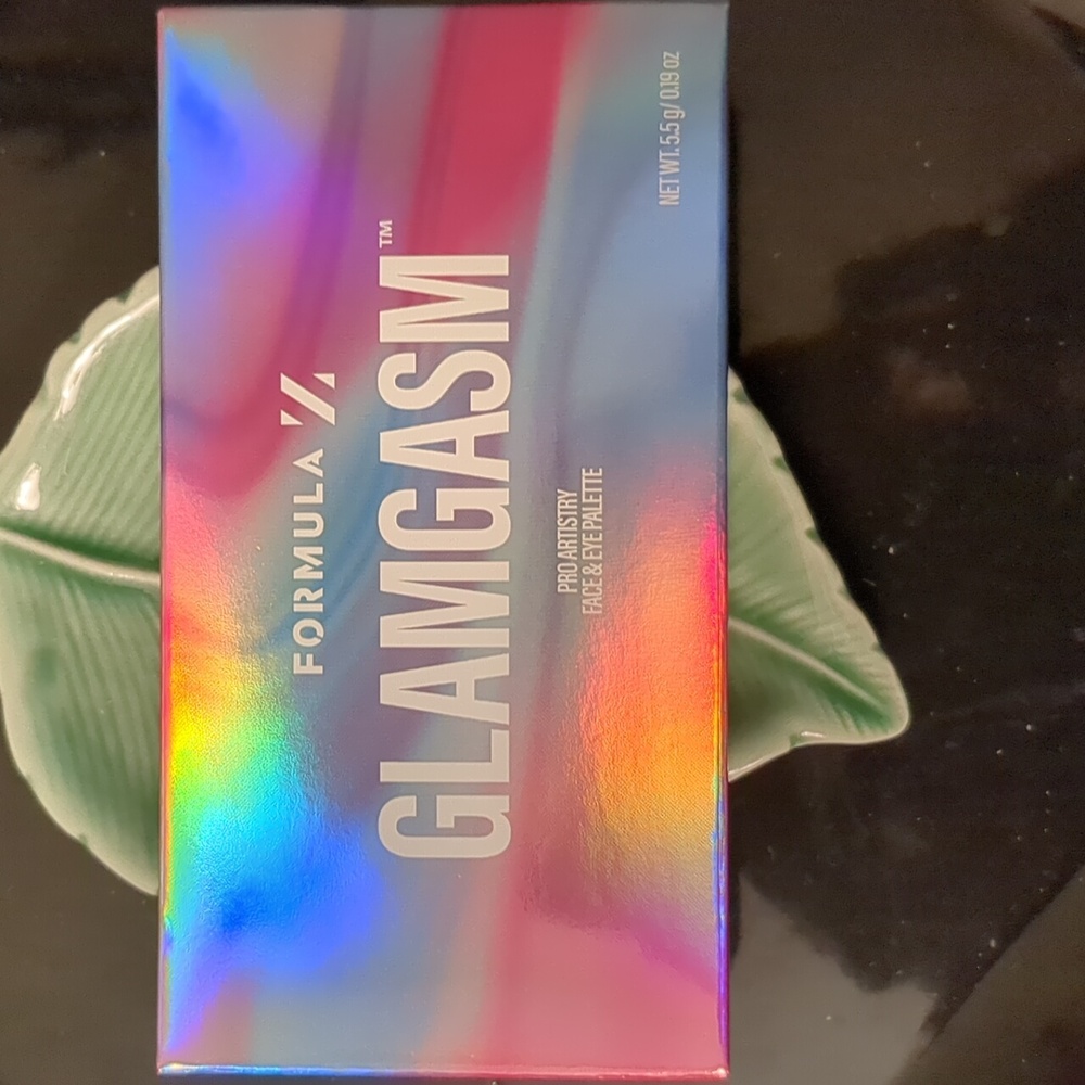 NWT Eyeshadow Palette